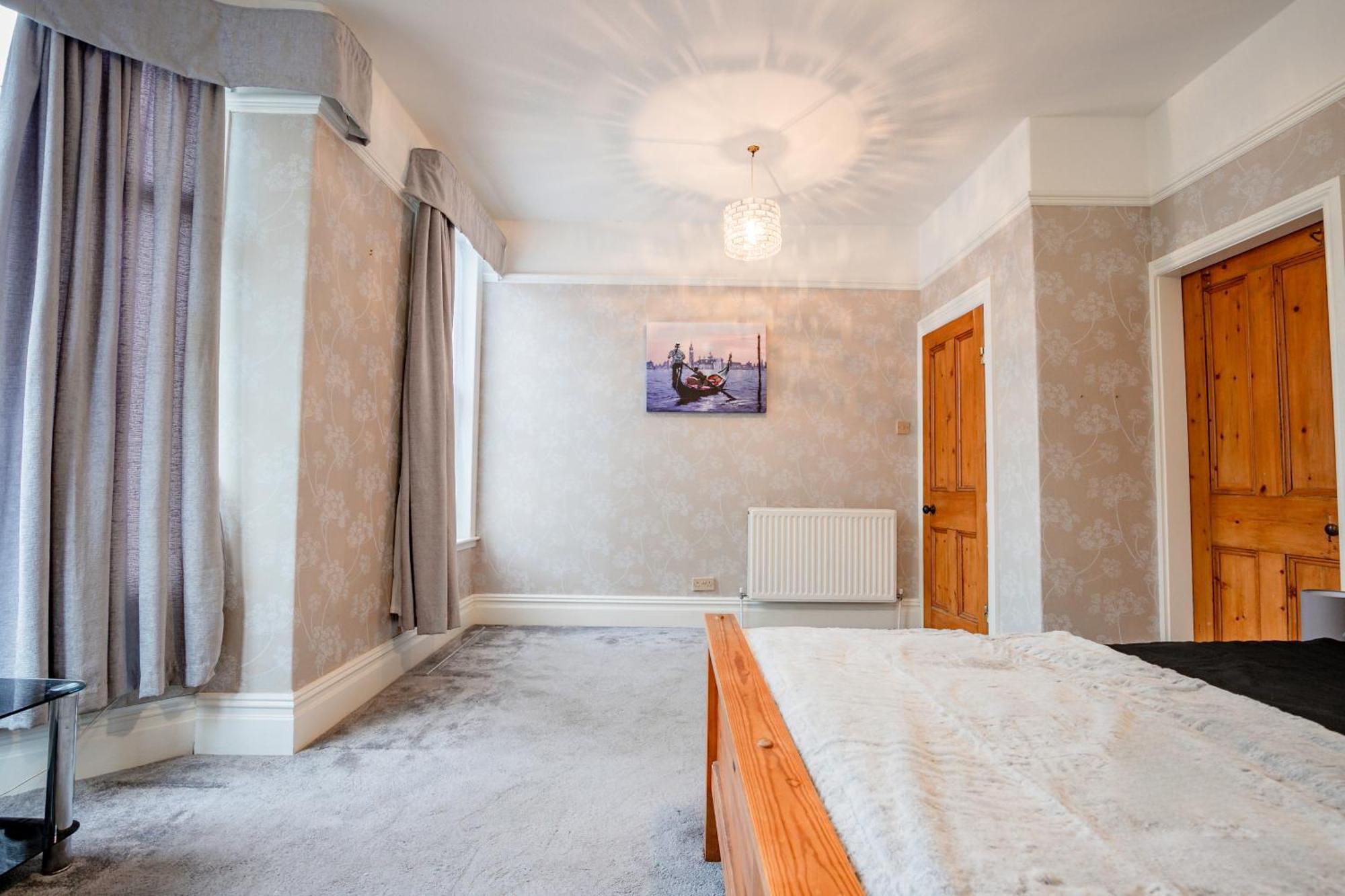 Guest Homes - Blackburn House Бринлингтон Экстерьер фото